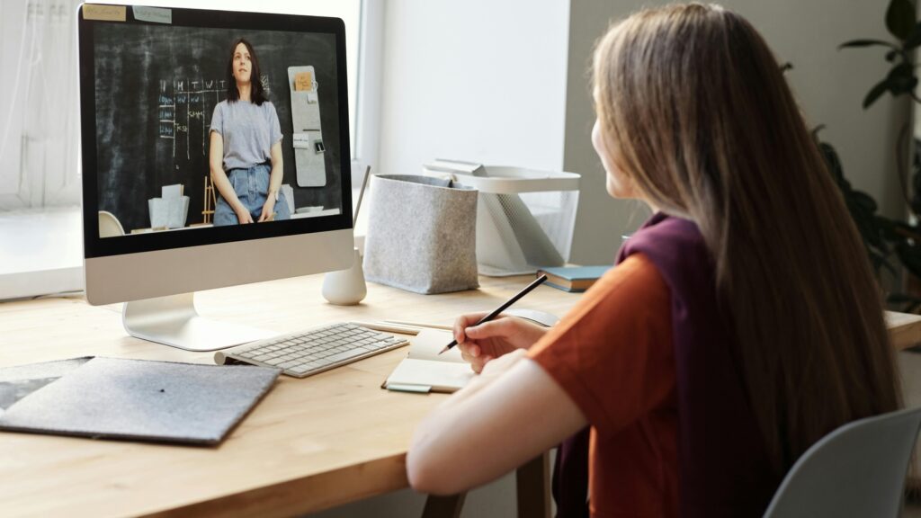 Get a doctorate in business administration online from globally ranked universities, start the journey via College Vidya