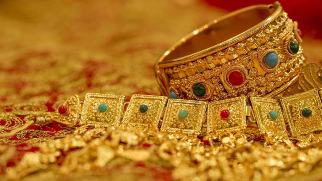 Gold hits record high of ₹1,01,600 as demand peaks ahead of wedding season
