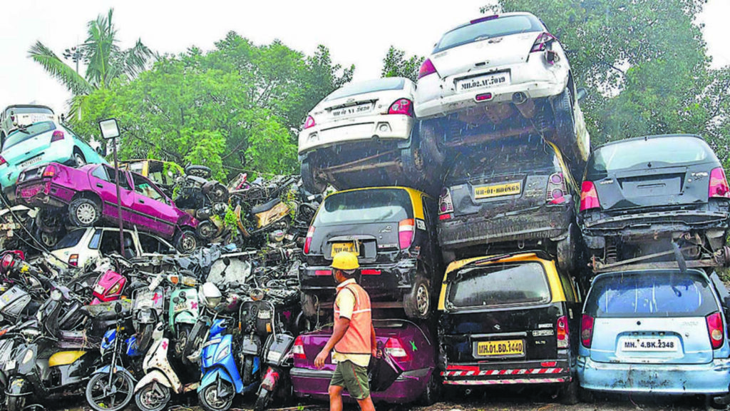 HC slams authorities over seized vehicles choking Mumbai roads, seeks policy by April 29 | Mumbai news