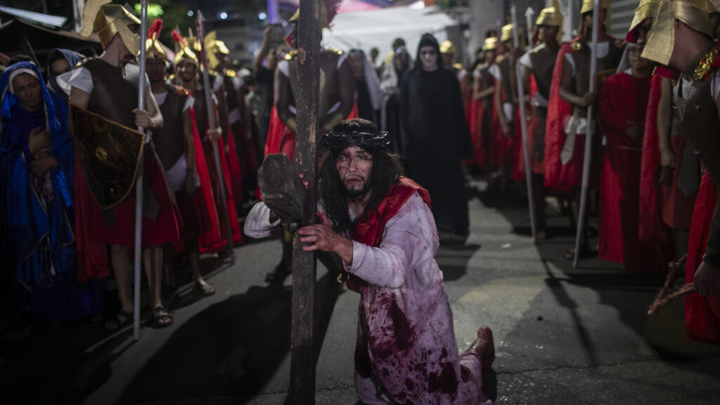 Holy Week Celebrations in pics: Here’s how US and the world mark Good Friday, Easter