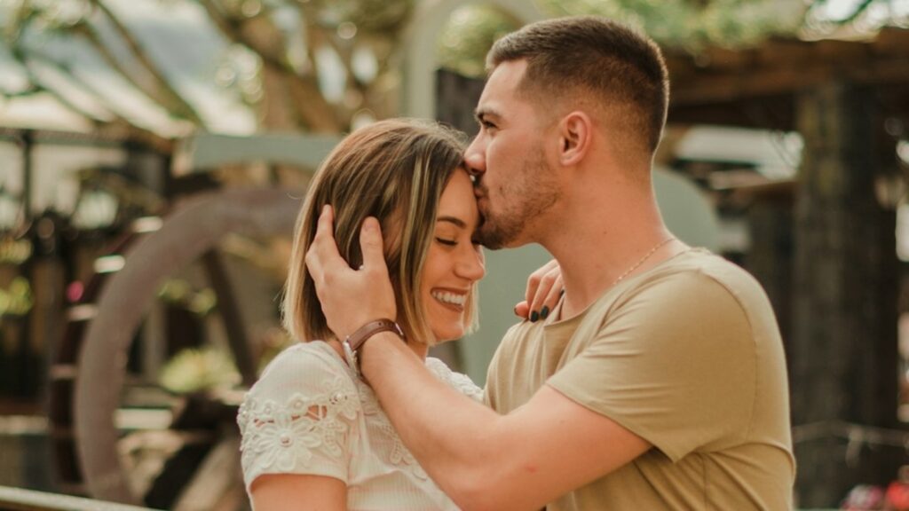 How to build a secure relationship? Relationship coach shares tips