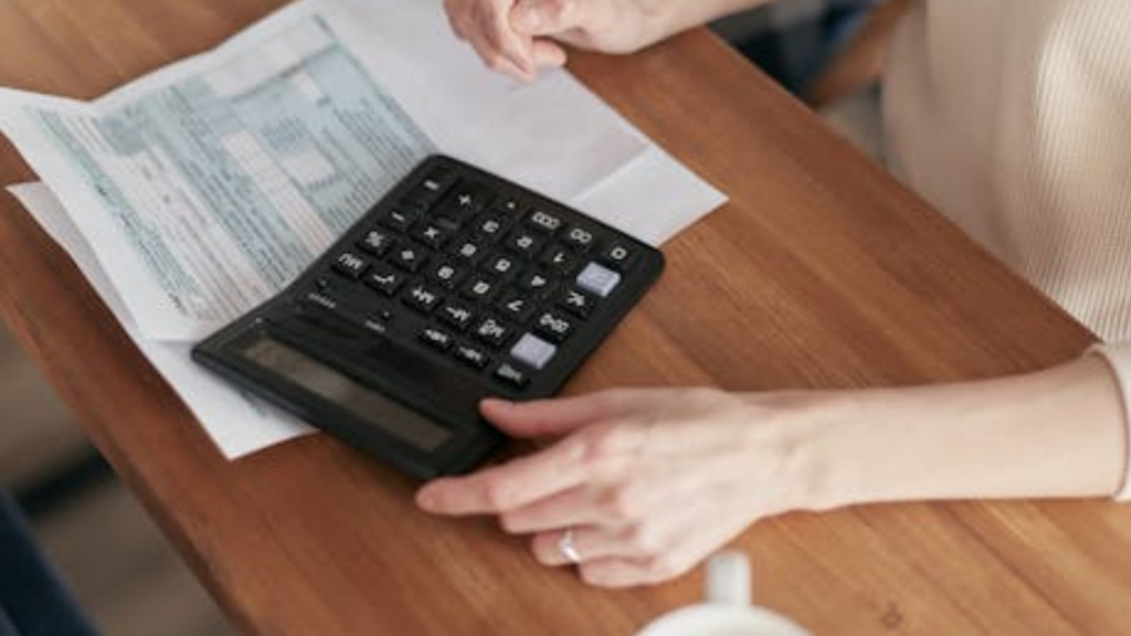 ‘Impossible without 4–5 lakh per month’: IT professional breaks down cost of living in Bengaluru, sparks debate | Trending