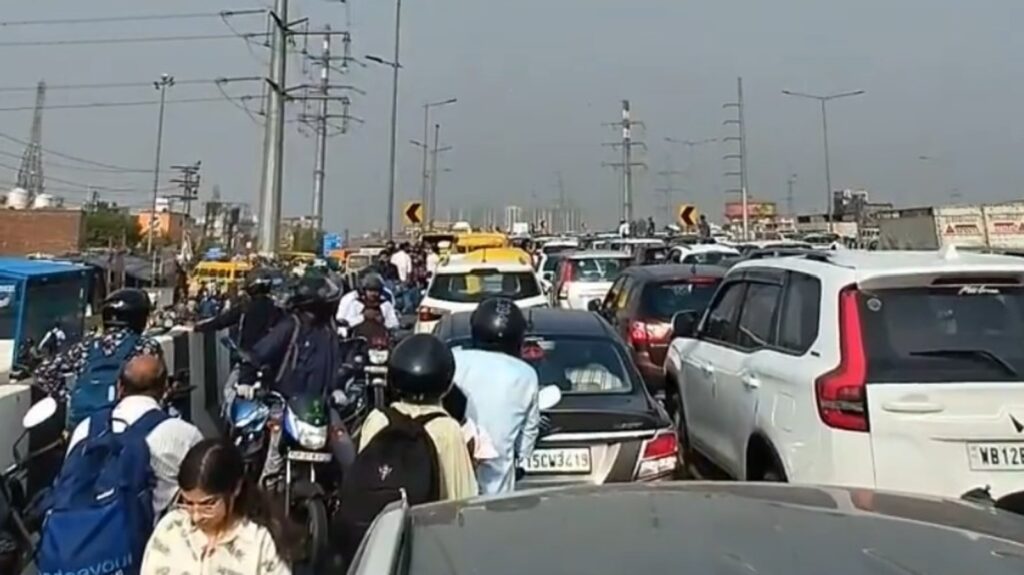 ‘Insane’: Traffic snarls choke Delhi, Noida roads amid curbs over JD Vance’s visit | Latest News India