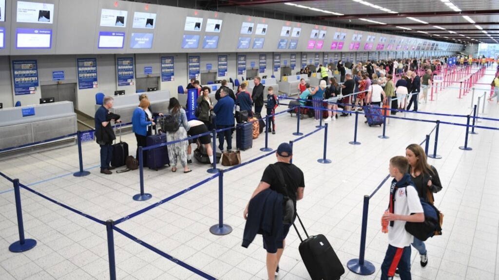 International travel safe for Green Card visa holders this summer? All you should know