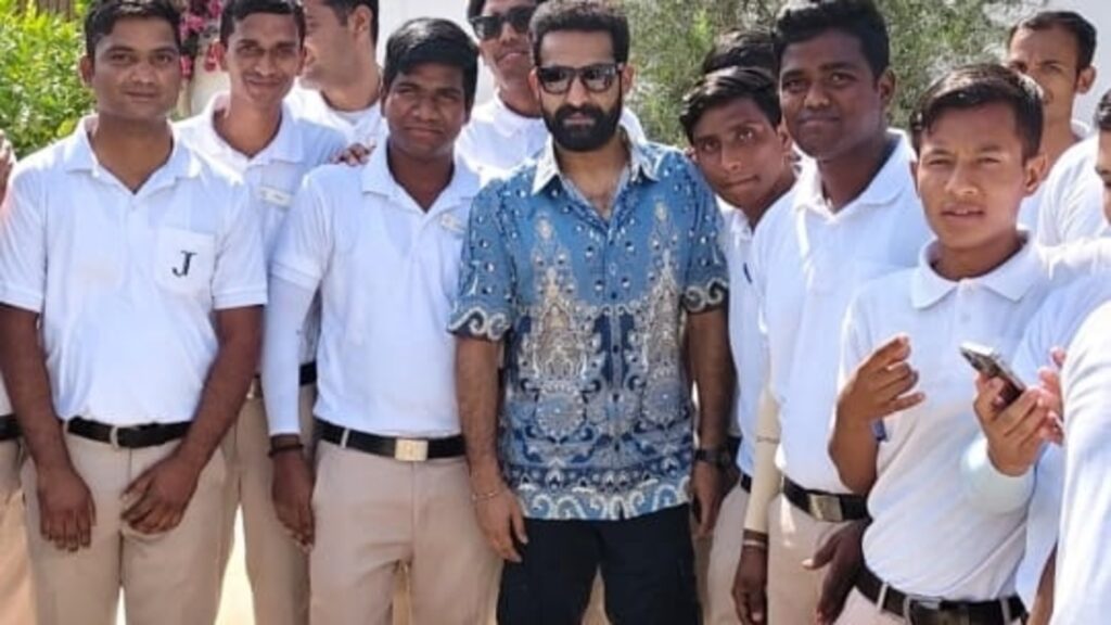 Jr NTR’s latest pic sparks concern for his health and rumours of Ozempic use; fans come to his defence