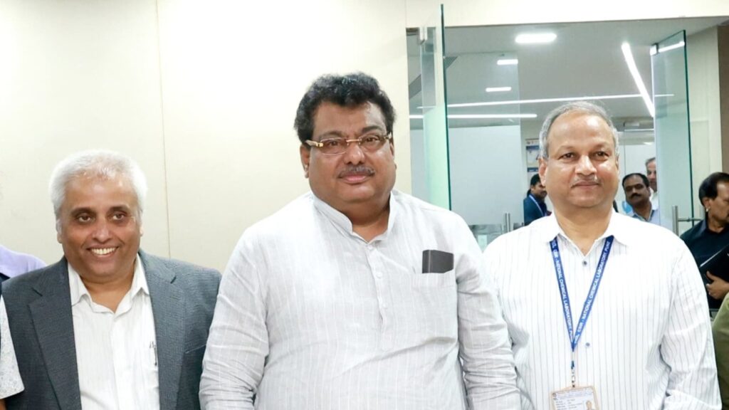 Karnataka Minister Patil holds meeting to discuss impact of US tariff | Bengaluru