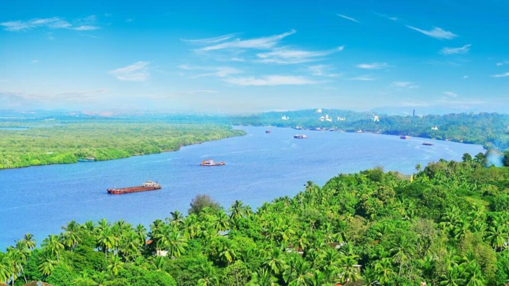 Karnataka farmers join Goa activists against diversion of Mhadei river water | Latest News India