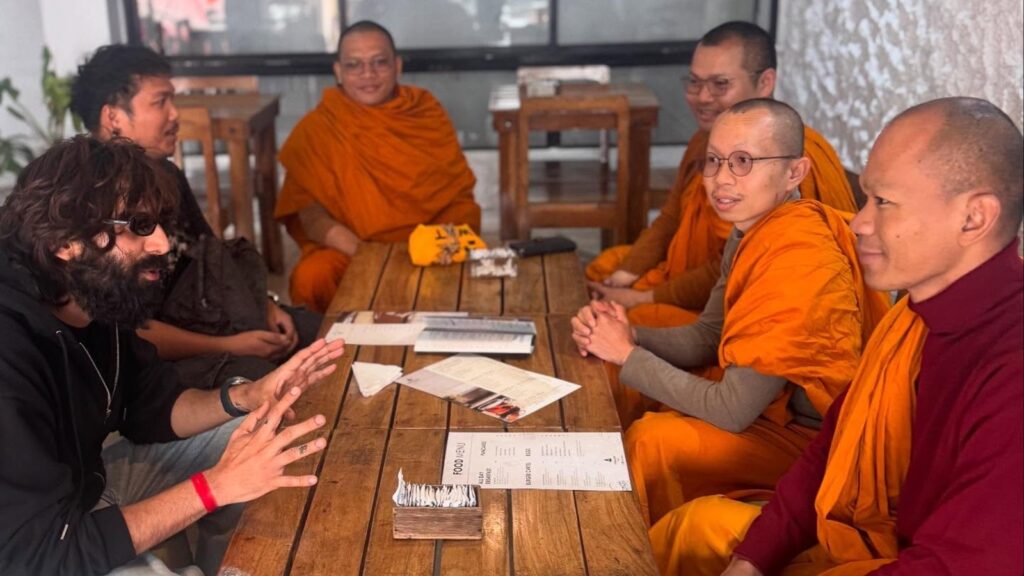 Kartik Aaryan interacts with Buddhist monks in Darjeeling, calls it ‘annual baba conference’. See pics | Bollywood