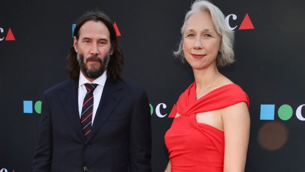 Keanu Reeves packs on PDA with girlfriend Alexandra Grant during rare lunch date | Hollywood