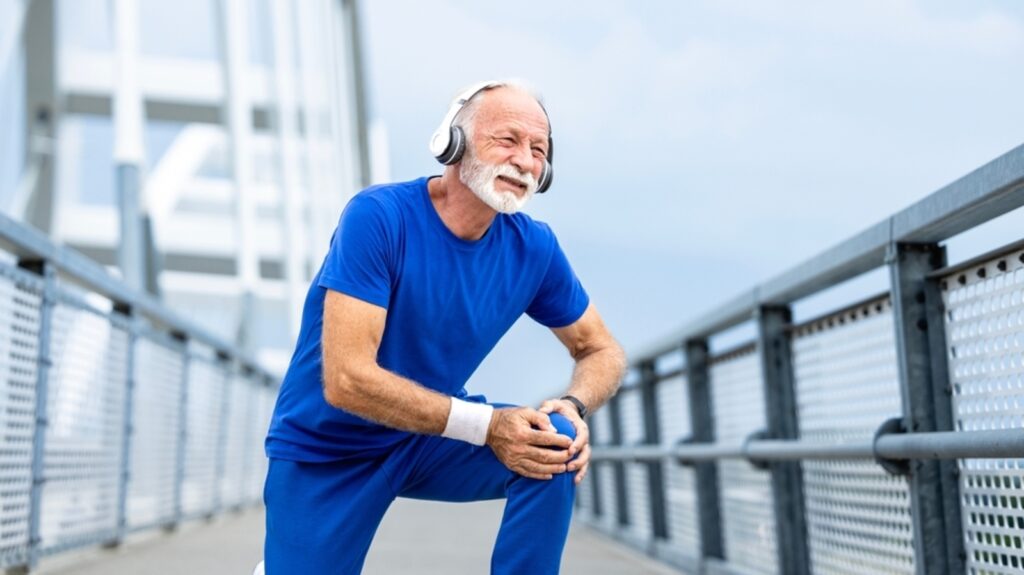 Knee pain stopping you from being active? Expert shares 6 tips on how you can modify your exercises | Health