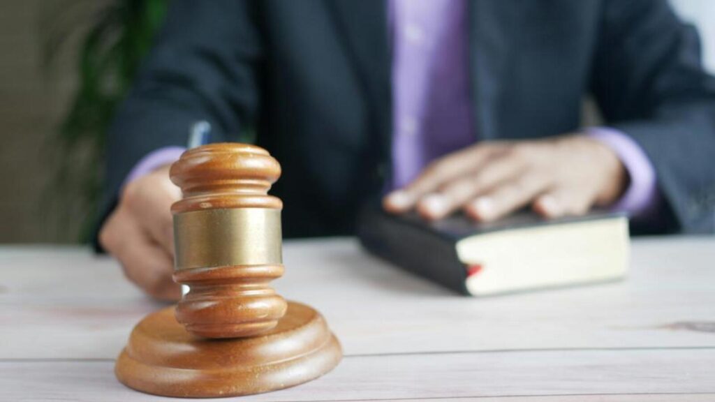 Law ministry plans scheme for evening courts in districts to cut backlog | Latest News India
