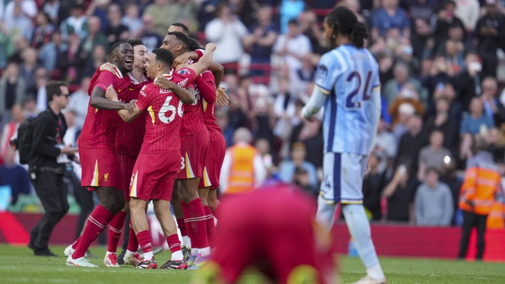 Liverpool secure Premier League with crushing win against Tottenham | Photos