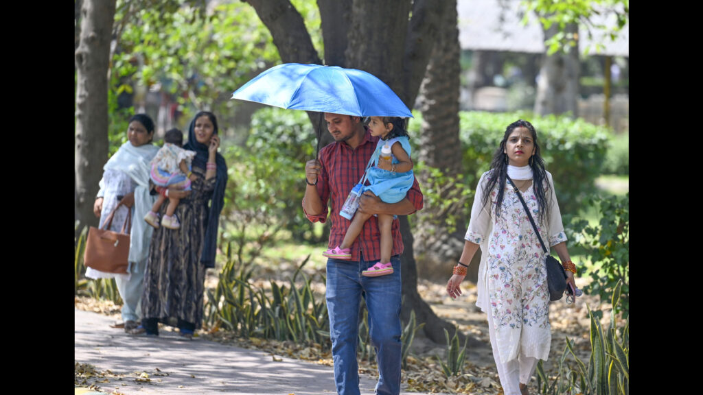 Lohegaon records 42.2 degrees Celsius, Koregaon Park 41.1 degrees Celsius