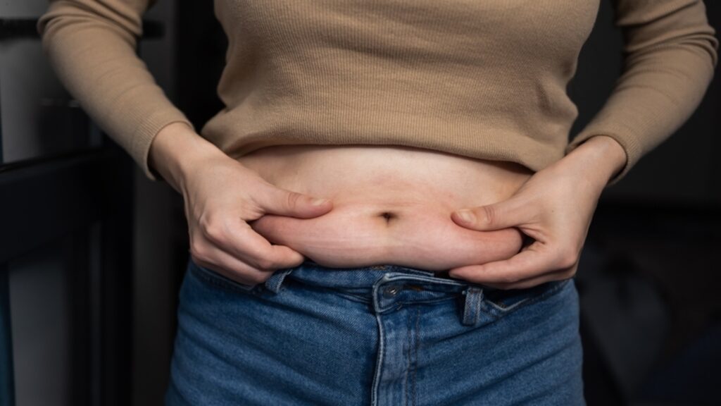 Lost weight but still have belly fat? Nutritionist shares 5 reasons why it happens | Health