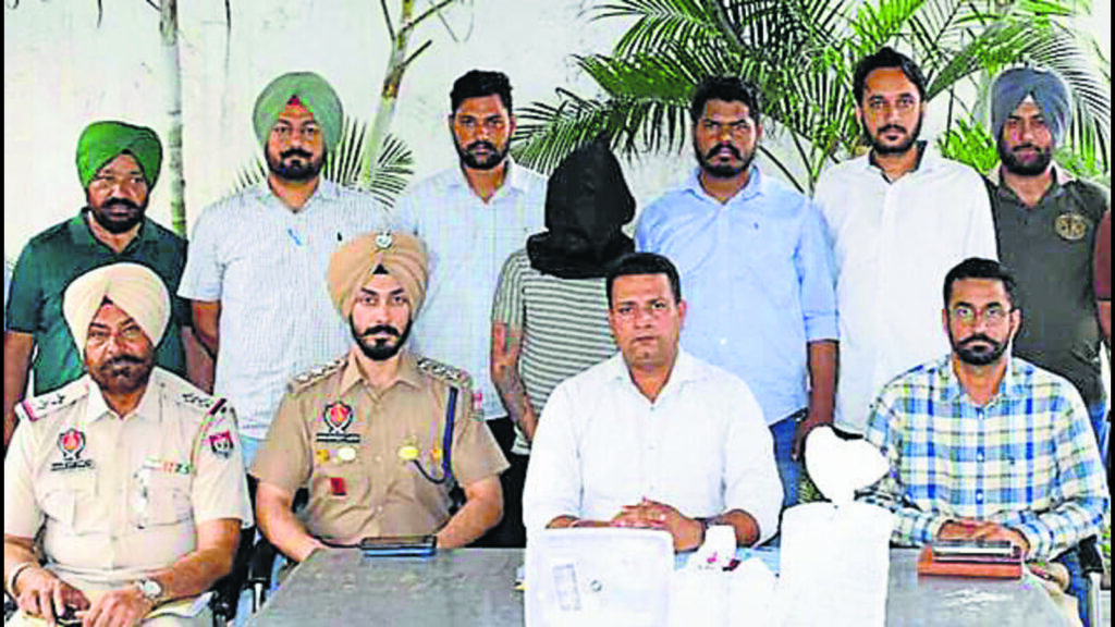 Ludhiana: Jawahar Nagar man held with over 2kg heroin, illegal weapon