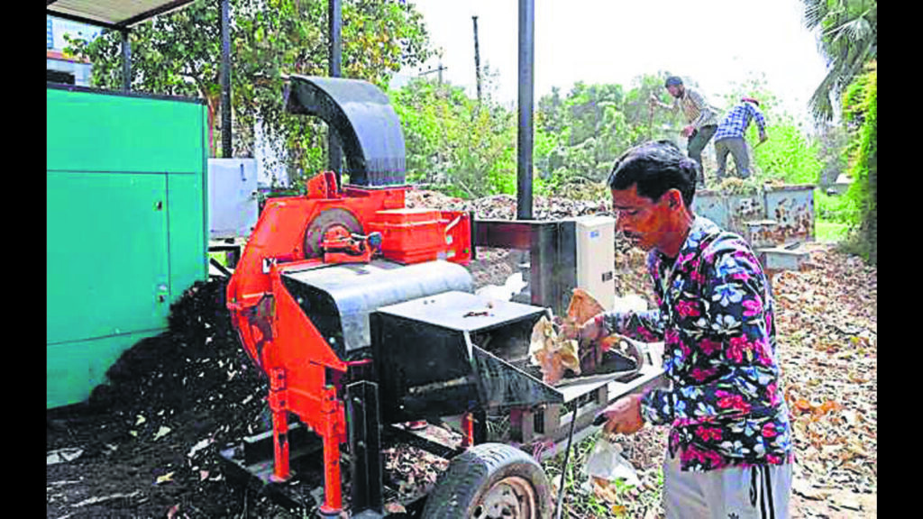Ludhiana: PAU introduces machines to convert leaf waste into fertiliser