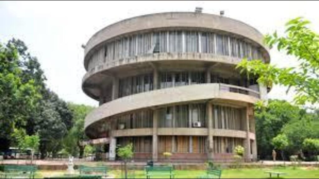 Ludhiana: Panjab University directs affiliated colleges to implement revised pay rules