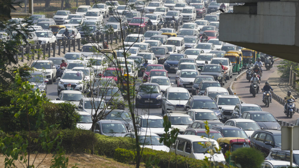 Maharashtra Day traffic advisory: These roads to closed in Mumbai for parade on May 1 | Latest News India