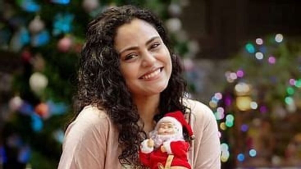 Malayalam actor Vincy Aloshious says drugged co-star misbehaved with her, insisted on fixing her dress on set