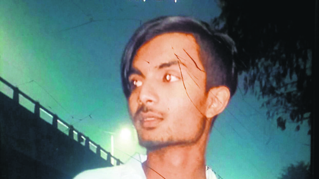 Man flung from Peeragarhi flyover after hit by car, dies