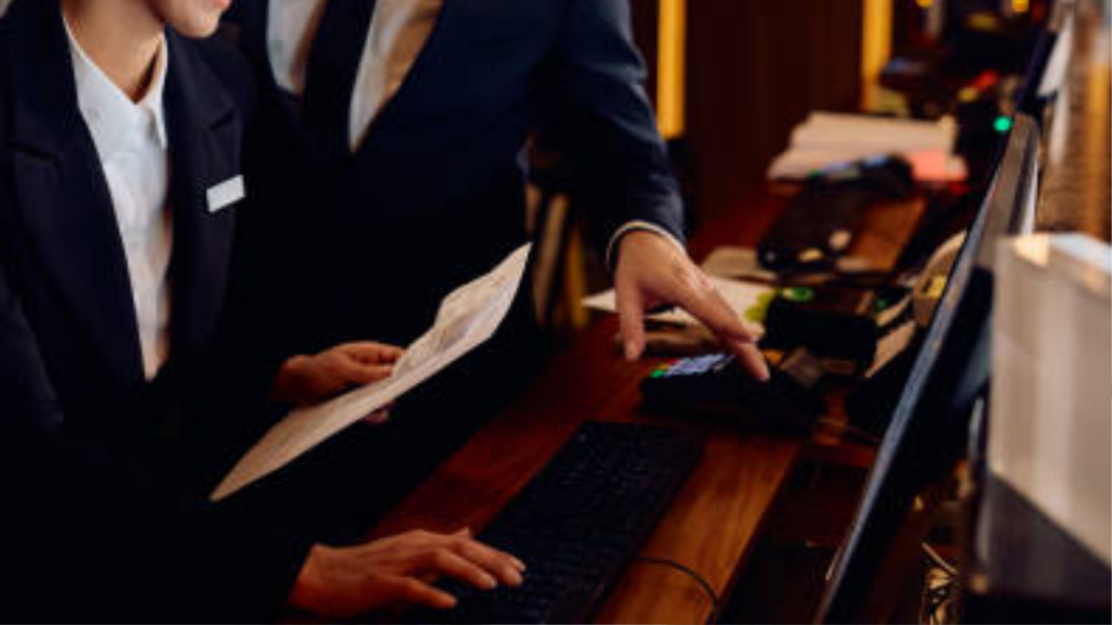Manager and HR ‘publicly reprimand’ hotel coordinator for resigning after promotion: ‘Unprofessional, disloyal’ | Trending