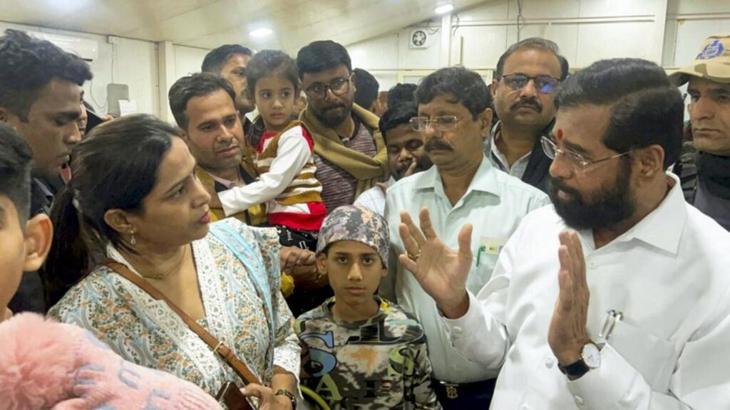 Mission Kashmir: One crisis, parallel agendas | Mumbai news