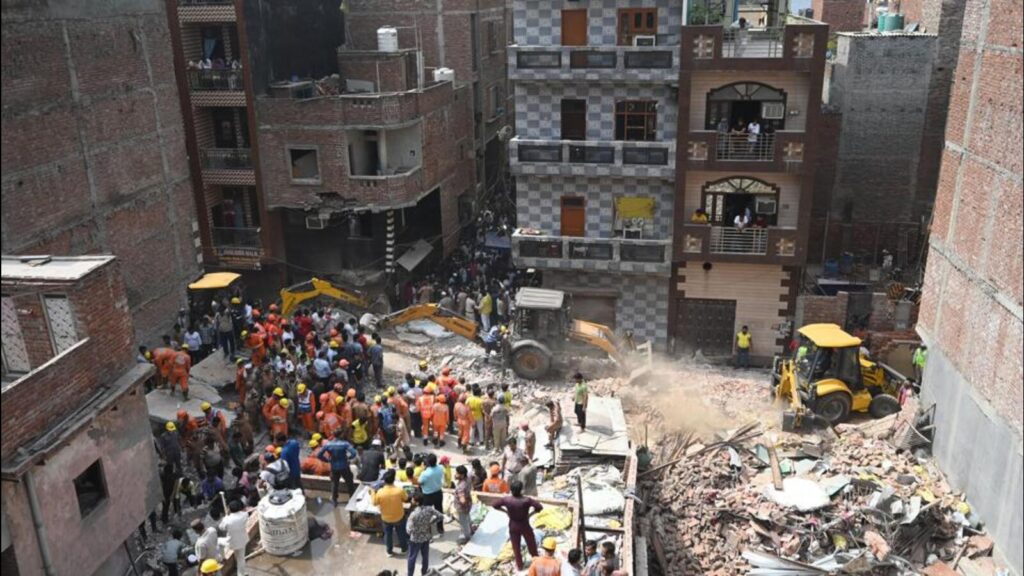 Neighbour of Delhi house collapse victims recalls ordeal | Latest News Delhi