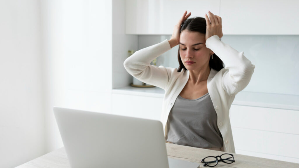 No time to workout? Doctor shares simple weekly routine for women with just 2 exercises | Health