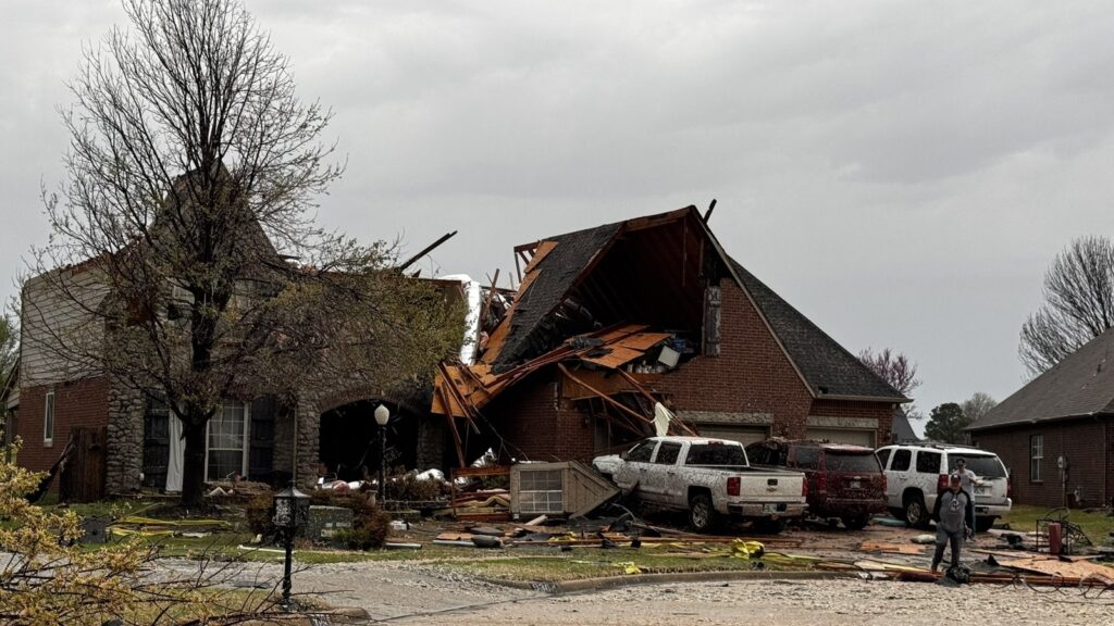 Owasso tornado: Whirlpool plant hit, homes, cars destroyed as storm leaves thousands without power in Oklahoma | Photos
