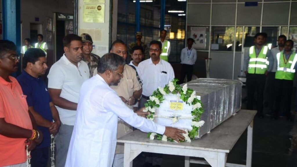 Pahalgam terror attack: Mortal remains of IB officer reaches Ranchi for last rites
