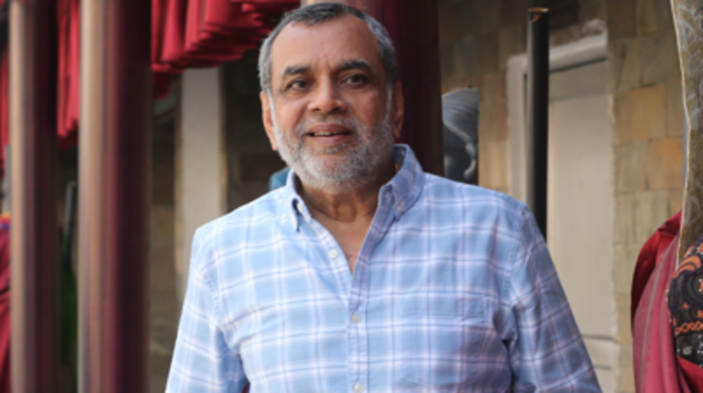 Paresh Rawal claims drinking urine healed his knee injury; experts weigh in