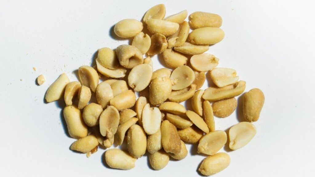 Peanut recall alert: Heinen’s Honey Roasted Peanuts recalled in Illinois and Ohio due to undeclared cashews