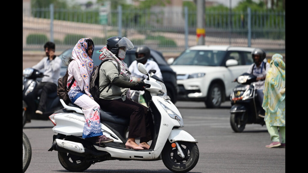 Personal vehicles see 1% tax hike in UP; new rates in effect