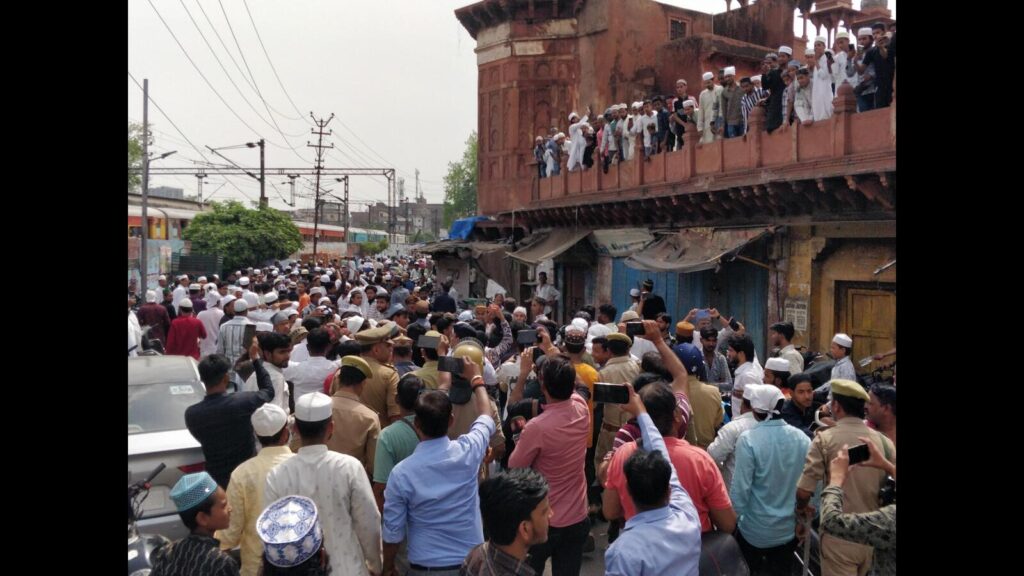 Protest erupts after meat found on Jama Masjid premises in Agra; one held
