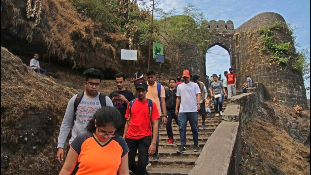 Pune district tourism plan features paragliding, hot air balloon fest 