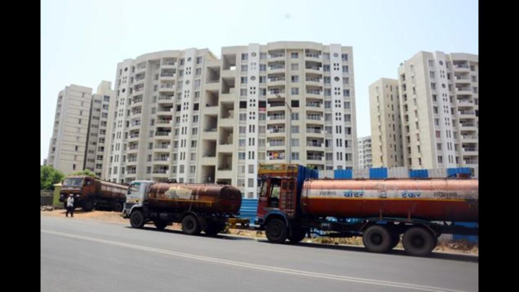 Punekars to face penalties for misuse of water