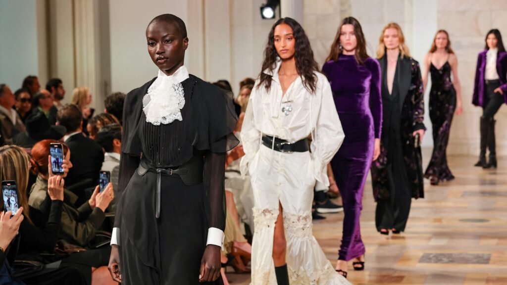 Ralph Lauren embraces intimacy and elegance with romantic Fall show in Manhattan gallery. Pics