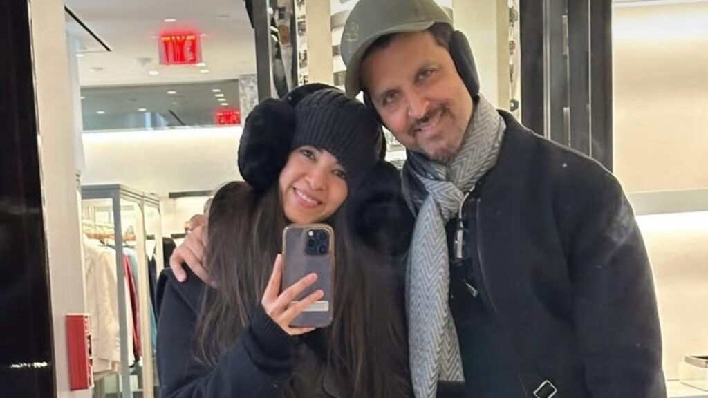 Saba Azad shares cosy moments with ‘best fool’ Hrithik Roshan from their US vacation. See pics | Bollywood