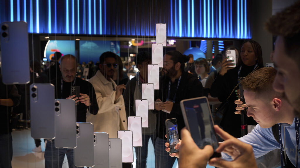 Samsung Galaxy S25 Edge launch may happen next month- All details