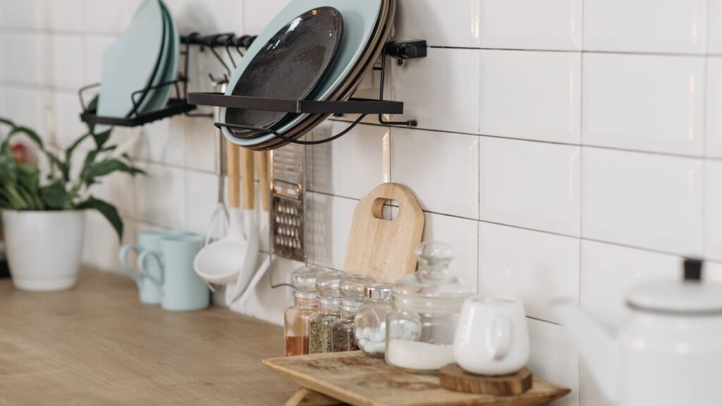 Setting up your kitchen for the first time? Here is a list of kitchen essentials you need from Amazon Bazaar