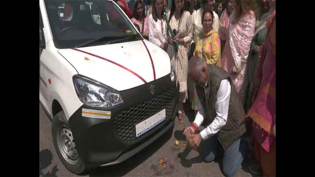 Shimla launches pink taxi service