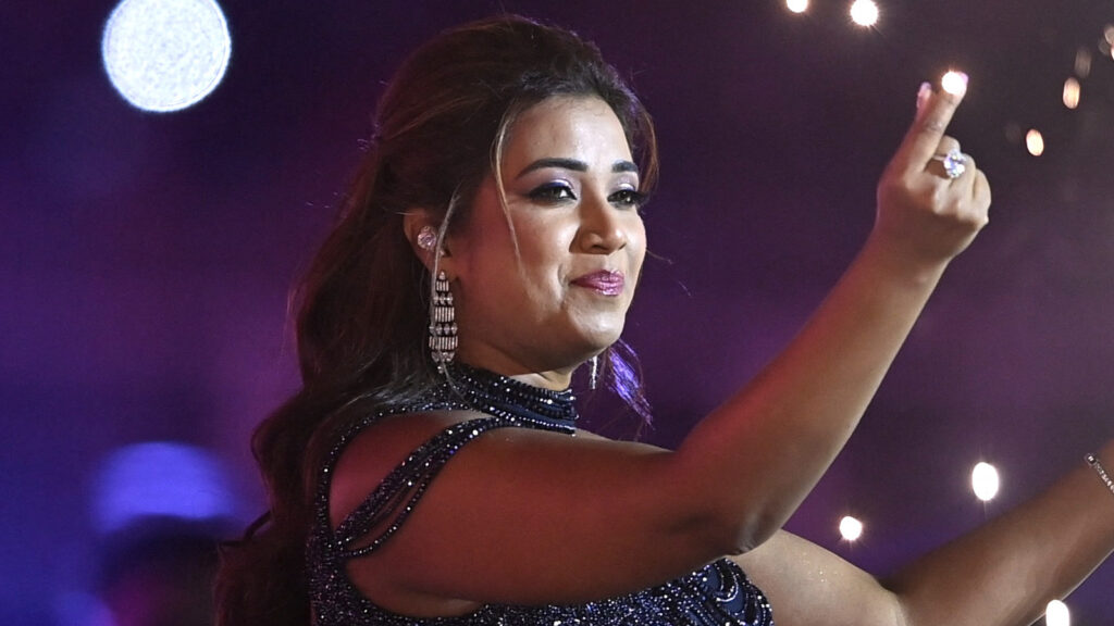 Shreya Ghoshal follows Arjit Singh, cancels Surat concertafter Pahalgam terrorist attack; ticket holders assured refund