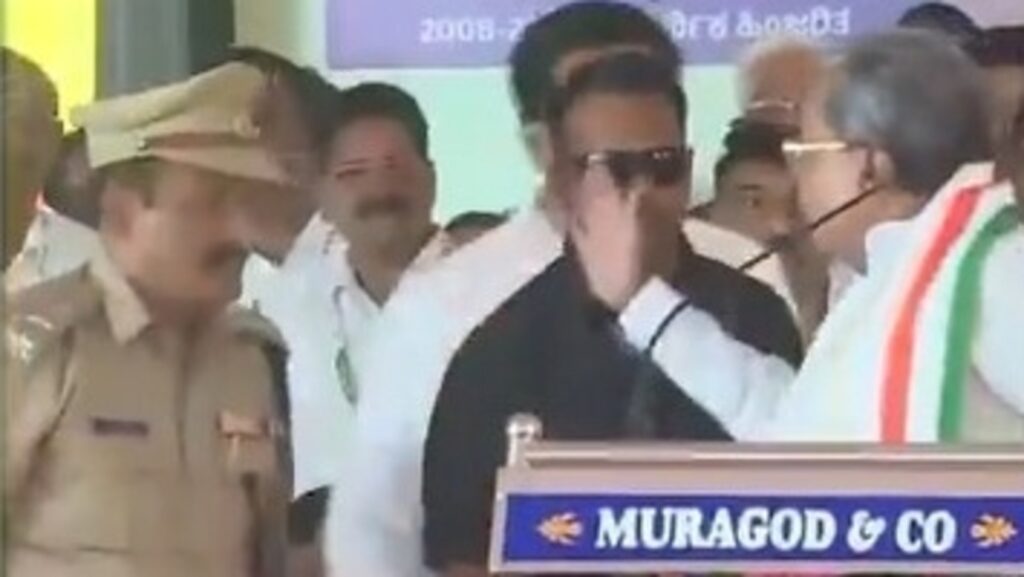 Siddaramaiah’s outburst: Karnataka CM seen raising hand to slap senior cop at public meeting. Video | Bengaluru