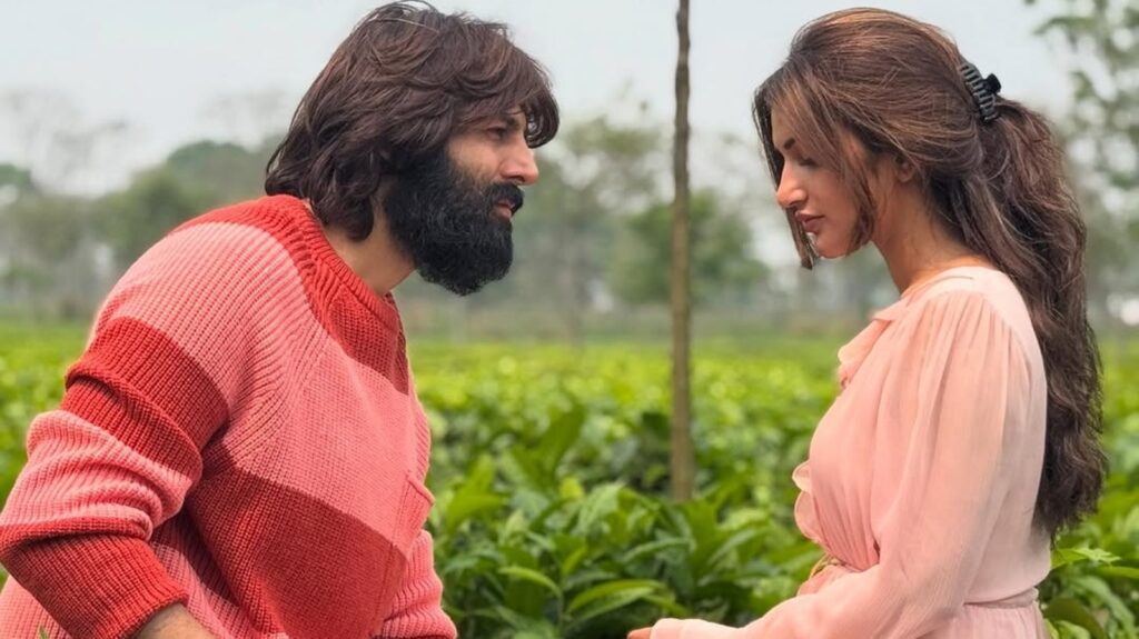 Sreeleela forcibly pulled into crowd unnoticed by Kartik Aaryan; fans say such ‘manhandling has to stop’. Watch | Bollywood