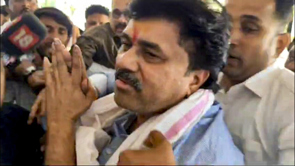 Suspended cop alleges he was offered money to stage fake encounter of Karad; SP rubbishes claim