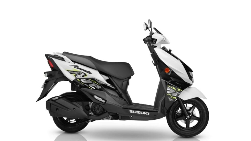 Suzuki ties up with Flipkart for online booking of bikes and scooters across 8 states. Check details