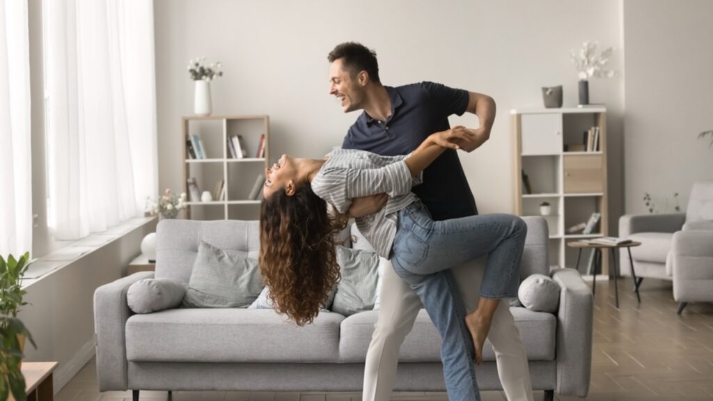 Time to say goodbye to talking stage? 8 solid signs that indicate when you can call it a relationship