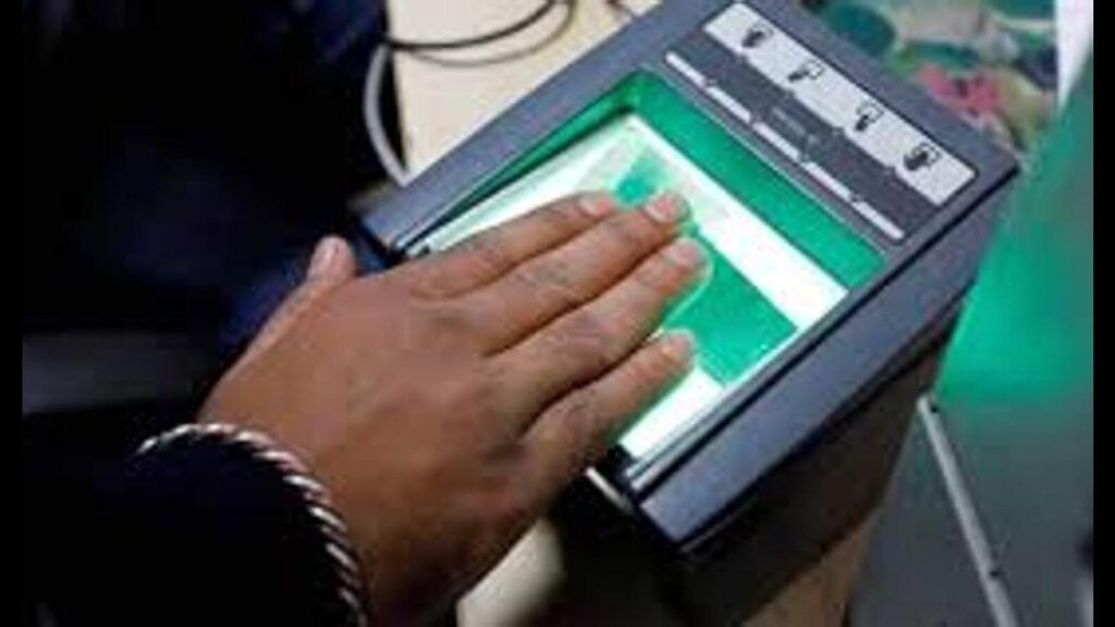 Traced in 3 years through biometric verification: Aadhaar reunites 90 missing kids in Lko, 350 across U.P.