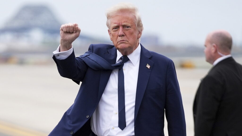 Trump says he is bringing back Columbus Day, but it was never canceled