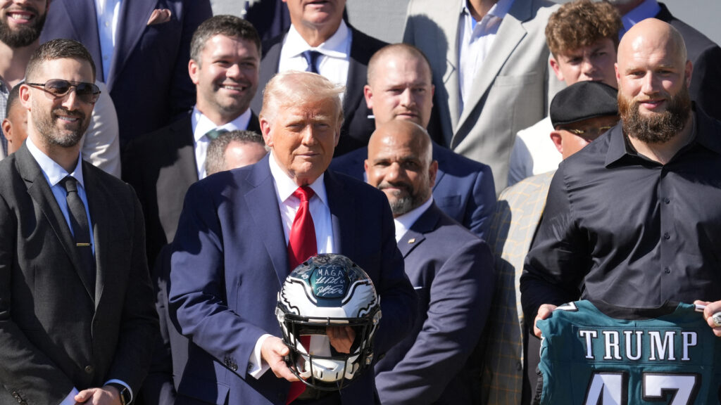 Trump’s brutal jab at Taylor Swift during Eagles’ White House visit: ‘How did it…?’